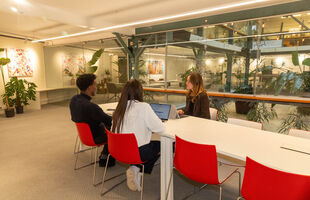 Cowork meeting room - Photo