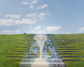 Tomorrowland présente "L'escalier vers l'unité"