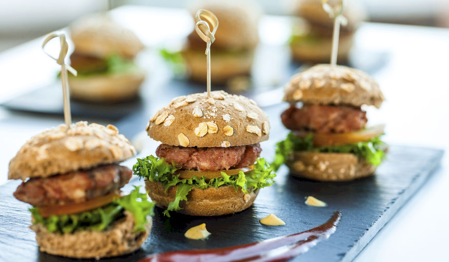CONSEIL! - Combien de boissons et de collations devez-vous fournir lors d'une fête ou d'un événement ?